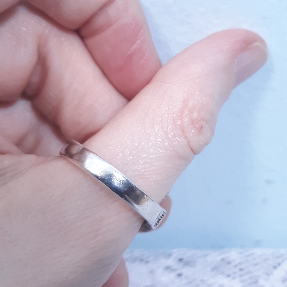 *Sz 8 womens vintage 1980s Sterling Silver Claddagh Ring Signed 925 DM Purple - Picture 13 of 16